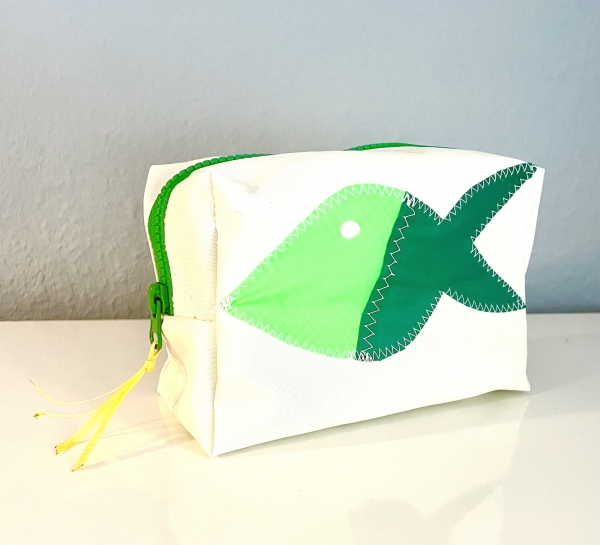 Segeltuch Kosmetiktasche eckig mit Fisch in grüntönen